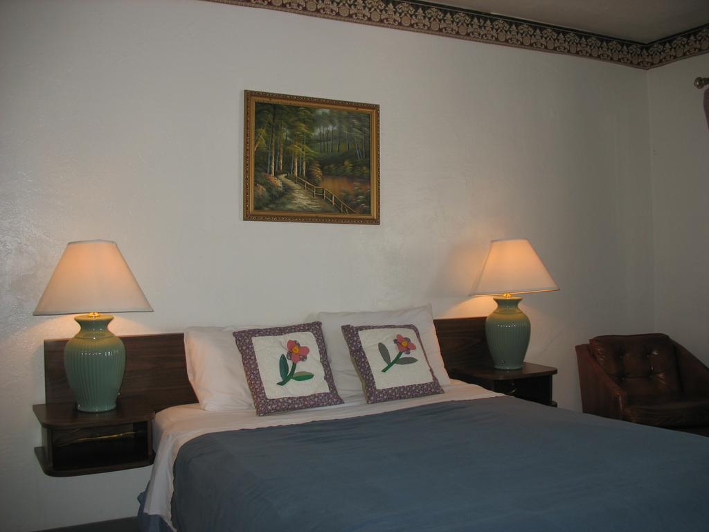 Travel Inn Roseburg Extérieur photo