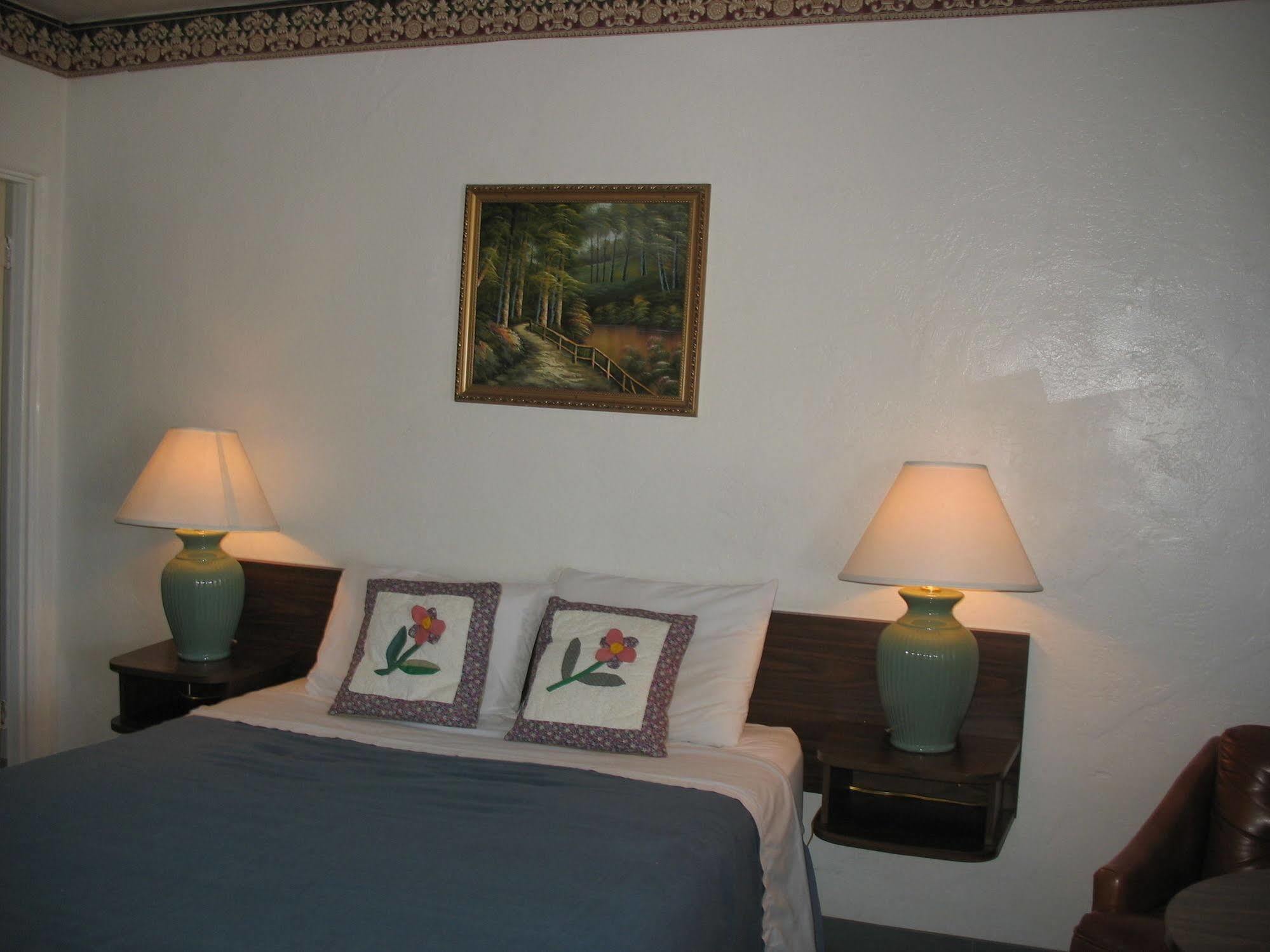 Travel Inn Roseburg Extérieur photo