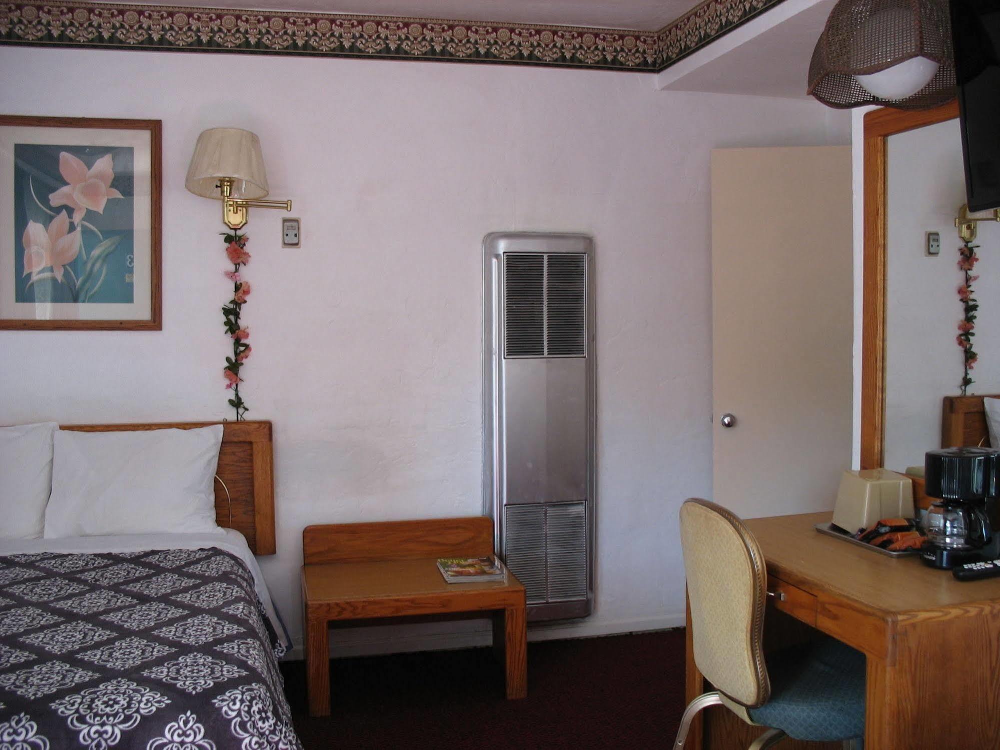 Travel Inn Roseburg Extérieur photo