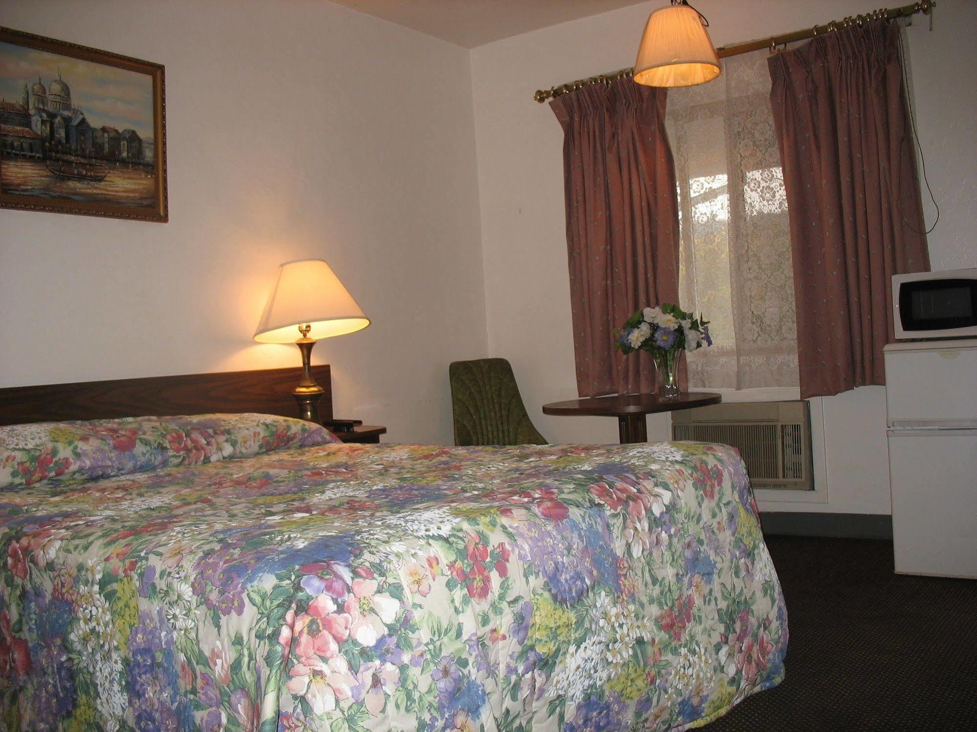 Travel Inn Roseburg Extérieur photo