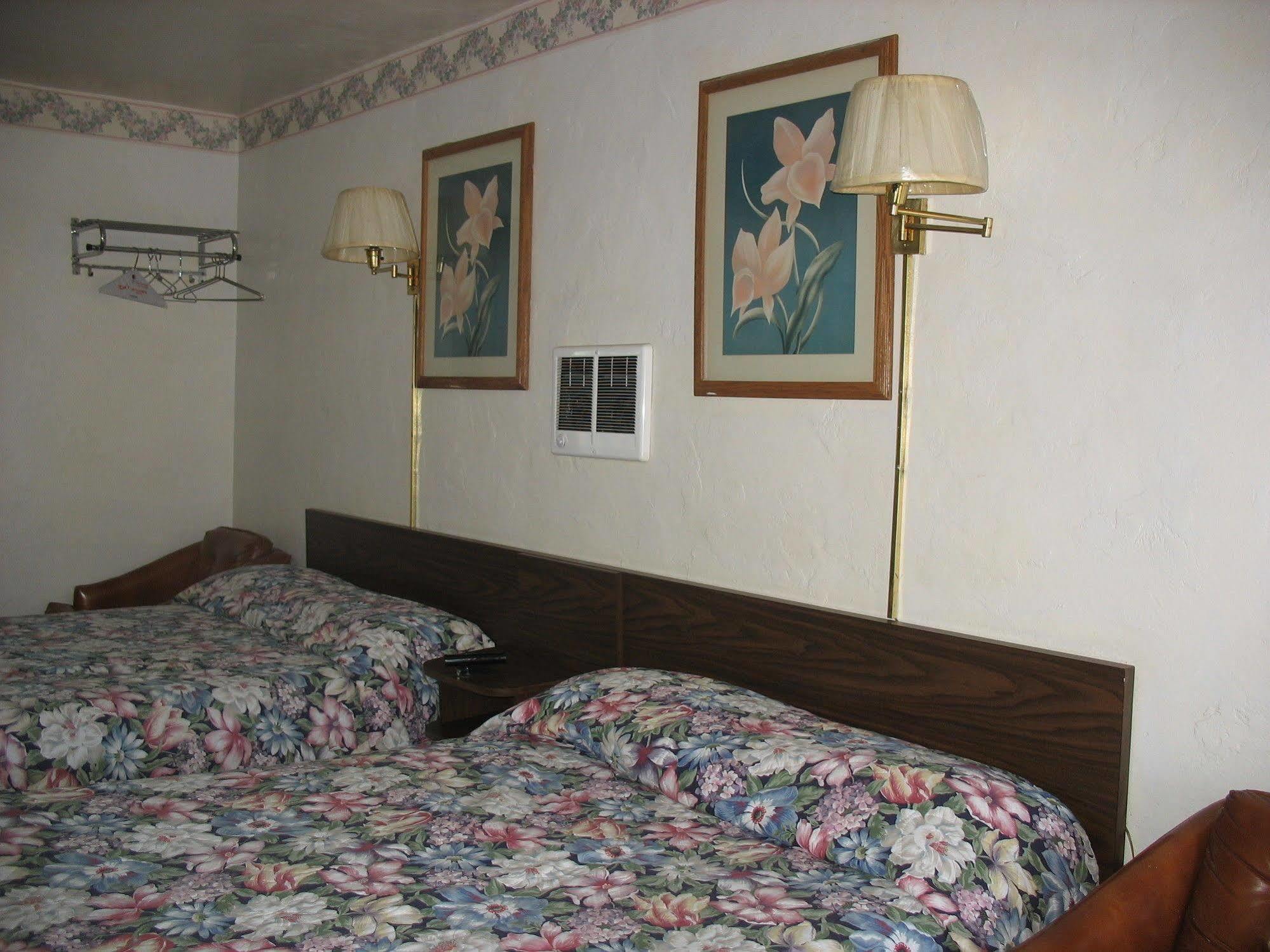 Travel Inn Roseburg Extérieur photo